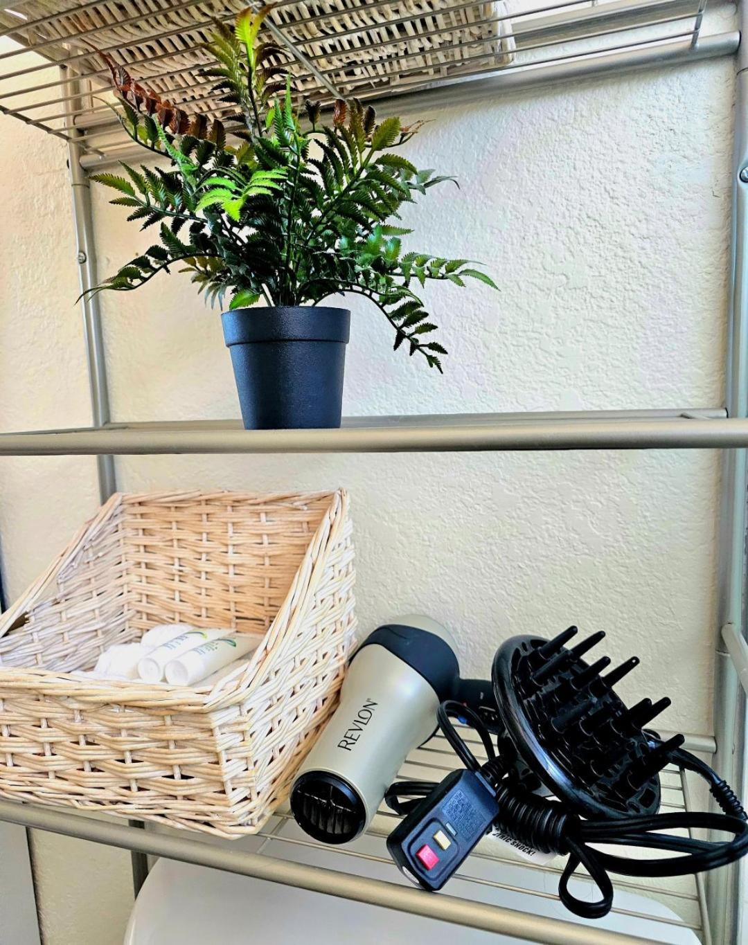 Nice Private Room In A House Close To Red Rock & Las Vegas Strip ラスベガス エクステリア 写真
